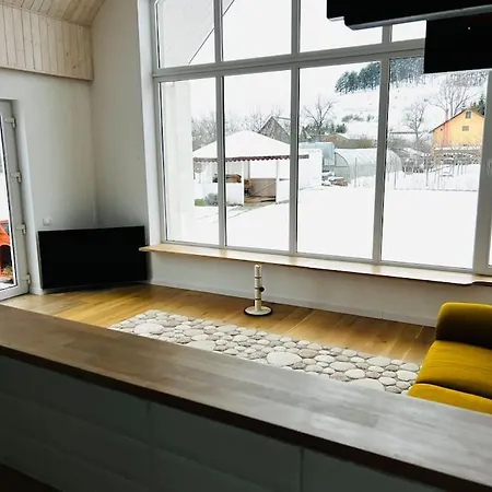 Pineview Lempes וילה *