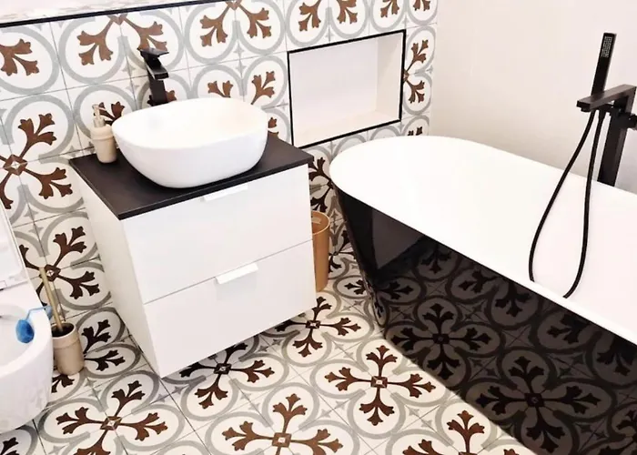 Pineview Lempes Villa *