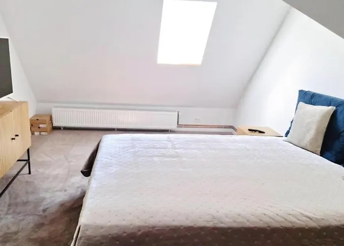 Pineview Lempes Villa